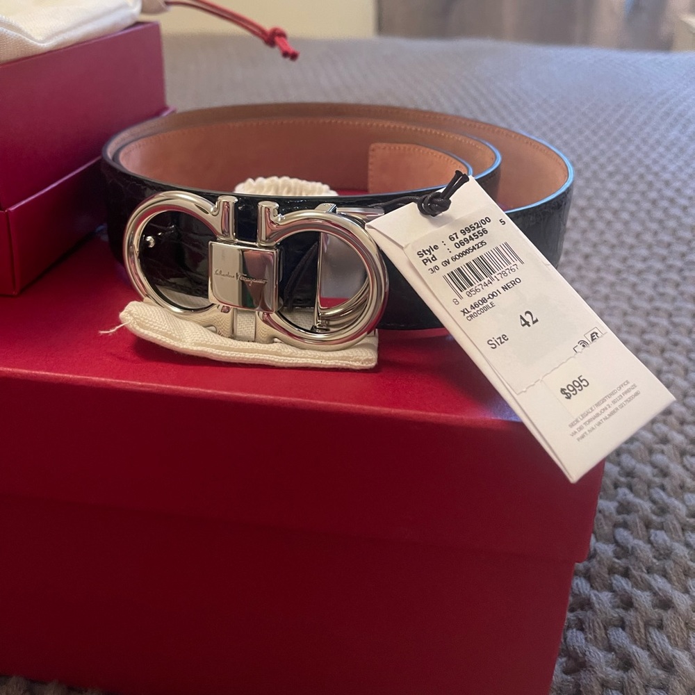 SALVATORE FERRAGAMO CROCODILE BELT - NEVER WORN- MENS 42 !MATCHING LOADERS!